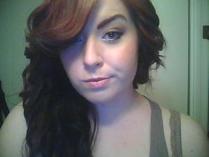 i don't have a camera at the moment, 
so here's a webcam photo of tonights look :)
