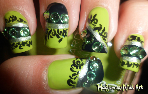 peridot nail designs