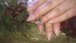 naturel almond nails with eye