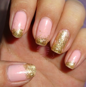 I love this combo.. I always do pink nails and gold glitter I think it fits me best.