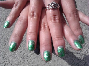 St. Patricks Day nails (: