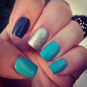 Just a simple manicure for the week...love the colors!