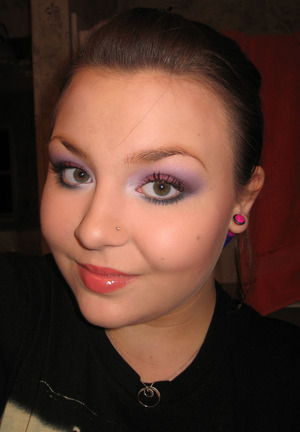 A bright and sparkly look for the New Year using the Cinderella Palette by Spehora. Colors used are: Maiden (on lid), Fairy Godmother (in crease), Rococo (outer-V & into crease), Ball Gown (inner corner), Midnight (bottom lash line), A Wish (brow bone highlight). I used an eyeliner base under the lid color (Physicians formula - Shimmer Strips Custom Eye Enhancing Eyeliner Trio, the pink one) and bottom lash line color (Rimmel London - Exaggerate Waterproof Eye Definer in #230 Deep Ocean). 