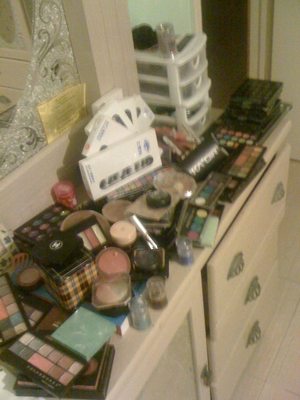 my tiny makeup collection nov.11