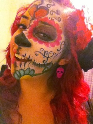 I'm a HUGE Halloween/Day of the dead fan! Just a super fun look. Check out my blog! Instagram- @vanessarivvvas