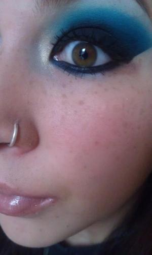 A look I did before I headed out to town with friends for a few drinkies :P