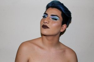 look inspired by a twitter photo (comparison pic has the username)