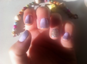 Ombré / Dip dye nails. Pastel purple + grey... And one glittery nail for the fun :)