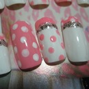 White & pink nail-art