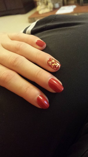 Bourjois nail polish in a red. 
Sally hansen nail polish in ring a ding. 
