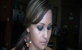 MAKEUP TUTORIAL- SMOKEY EYE WITH A TWIST PART 2