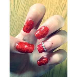 Glittery, sparkly nails