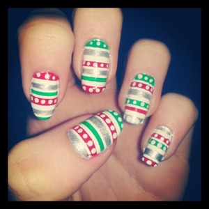 My christmas jumper inspired nails :)