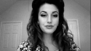 Victory rolls with 40's style makeup :) 