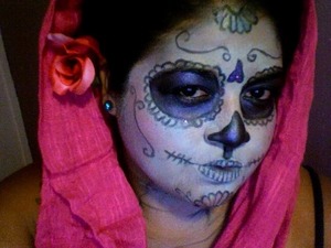 a little bit of make up art for a mexican folk art festival. I love events like these because you get to see a lot of beautiful walking art come to life