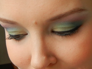 Soft Colorful Eye using NYX