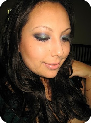  Teal and Navy FOTD - http://jessouest.blogspot.com/2011/08/fotd-teal-and-navy.html
