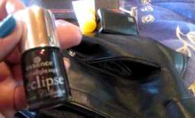 Whats in my Purse!!!