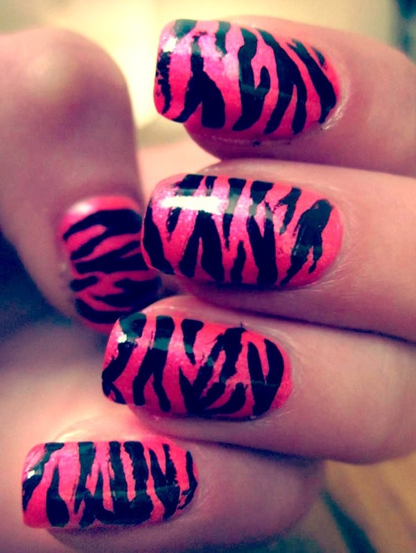 Hot Pink Zebra Nails, Liz R.'s (lizzcaty) Photo