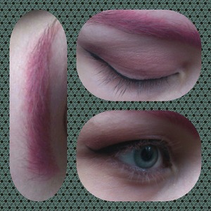 A pink brow with simple brow eyeshadow and a small winged liner.