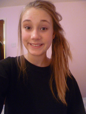 No Makeup ahaha, everyone wanted one...

Ive got a new video on youtube :) 