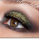 Smokey Eye Makeup with MAC 3D Gold Glitter