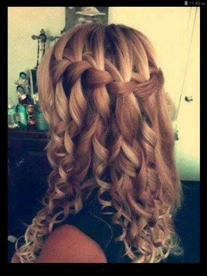 Great waterfall with curls.