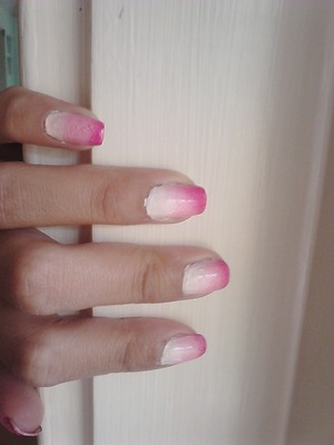 blended spring ombre effect nails! so cute!
