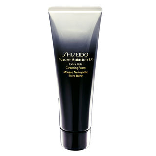 Shiseido FUTURE SOLUTION LX Extra Rich Cleansing Foam
