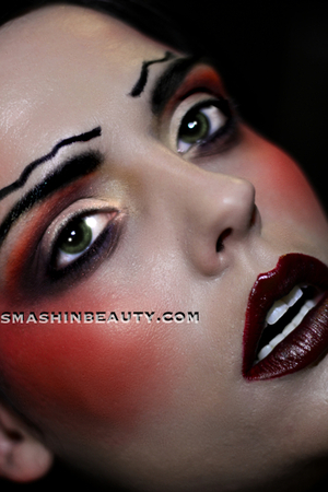 more info: 
http://smashinbeauty.com/dramatic-fantasy-makeup-2012/