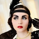 The flapper look I love it 