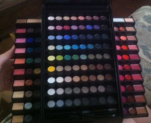The new Sephore Makeup Academy Palette. The shades are so pigmented and last all day long! Highly recommend! 