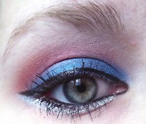 This is the Colorado Avalanche inspired look from my NHL inspired series on my blog, AndreaAddicted.  I used two colors from the BH Cosmetics Galaxy Chic palette and a L'Oreal HIP pencil liner to create this look.  