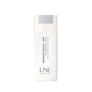 Une Natural Beauty Radiance Reveal Day Moisturising Cream