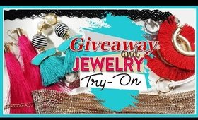 ACCESSORY GIVEAWAY + FUN LOXLUX JEWELRY TRY-ON!