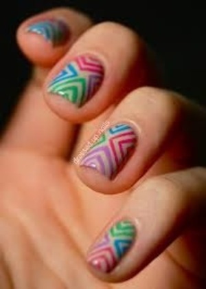 Chevon nail design!