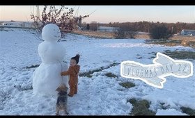 Vlogmas Day 22 🎄 Building A Snowman