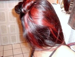 red highlights, very old pic