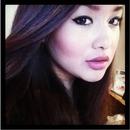 running late? only eyeliner look 