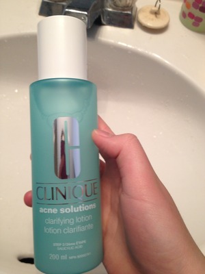 So has anybody tried this acne lotion before ? I could really use some input about it :) thanks guys !