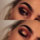 spotlight cranberry and gold eye 