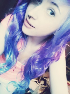 I officially love this hair color! :3