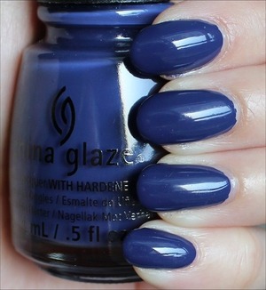 See my in-depth review & more swatches here: http://www.swatchandlearn.com/china-glaze-queen-b-swatches-review/