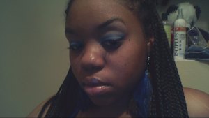 *E.L.F.-spotted & sporty (Beauty on the Go single palette)
*smashbox-beauty exposed palette
*cargo-blue sparkel eye pencil 