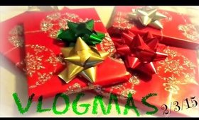 VLOGMAS 12/2/15 Wrapping Presents♥