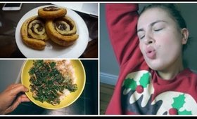 VLOGMAS DAY 11 | BAKING VEGAN CINNAMON ROLLS MMM! | LoveFromDanica