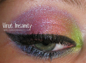 Virus Insanity eyeshadows. From inner to outer corner: Becca-ecca, Jenni-enni, Lafayette. Bottom eyeliner: Naughty or Nice.
www.virusinsanity.com