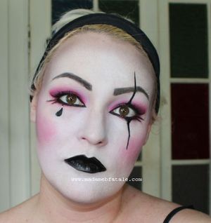 http://www.madamebfatale.com/2011/10/15/halloween-harlequin-practice-makeup/