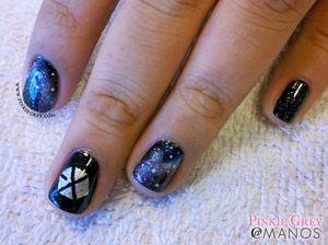 Exo fan-requested nail art. Orly Goth base with galaxy nails and Exo logo on middle finger.
Read more at: http://pinkiegrey.com/post/40972657510/exoplanet-korean-pop-band-exo-performed-in-manila