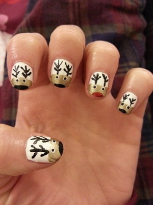 hand painted nails
